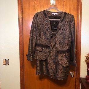 Antonio Melani Two piece women’s suit